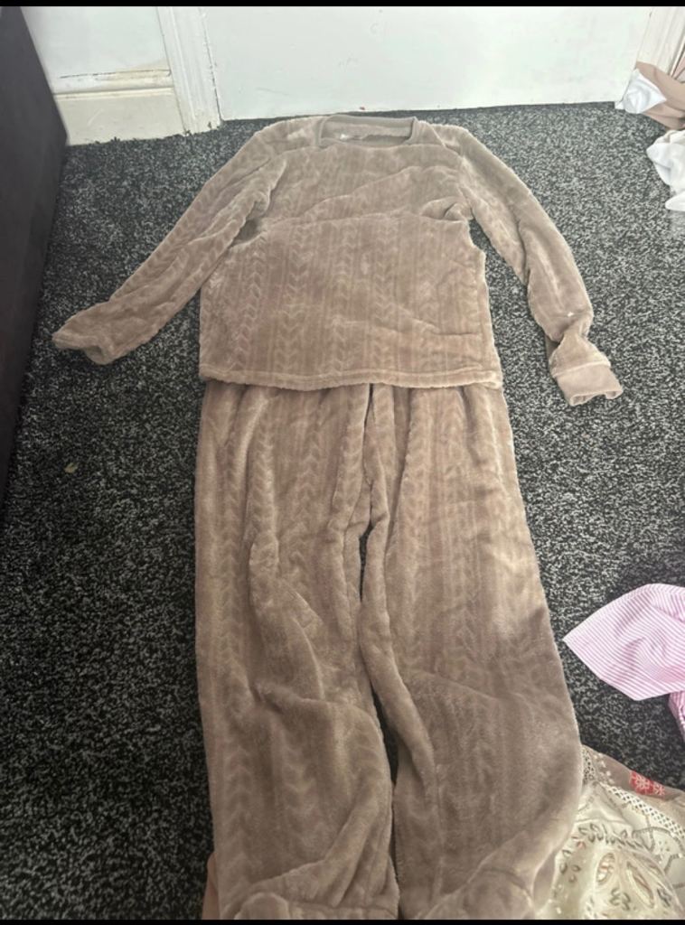 Cosy Beige Women's Pyjamas/Loungewear Set – Good Condition