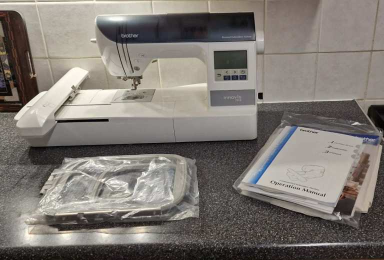 Brother Innov-is 750e - Embroidery Machine 