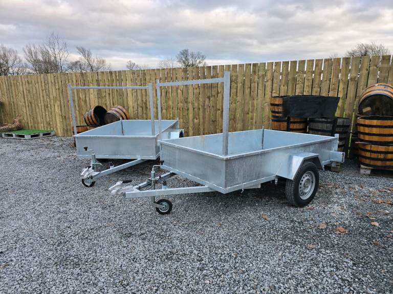 Galvanised steel car trailers leds