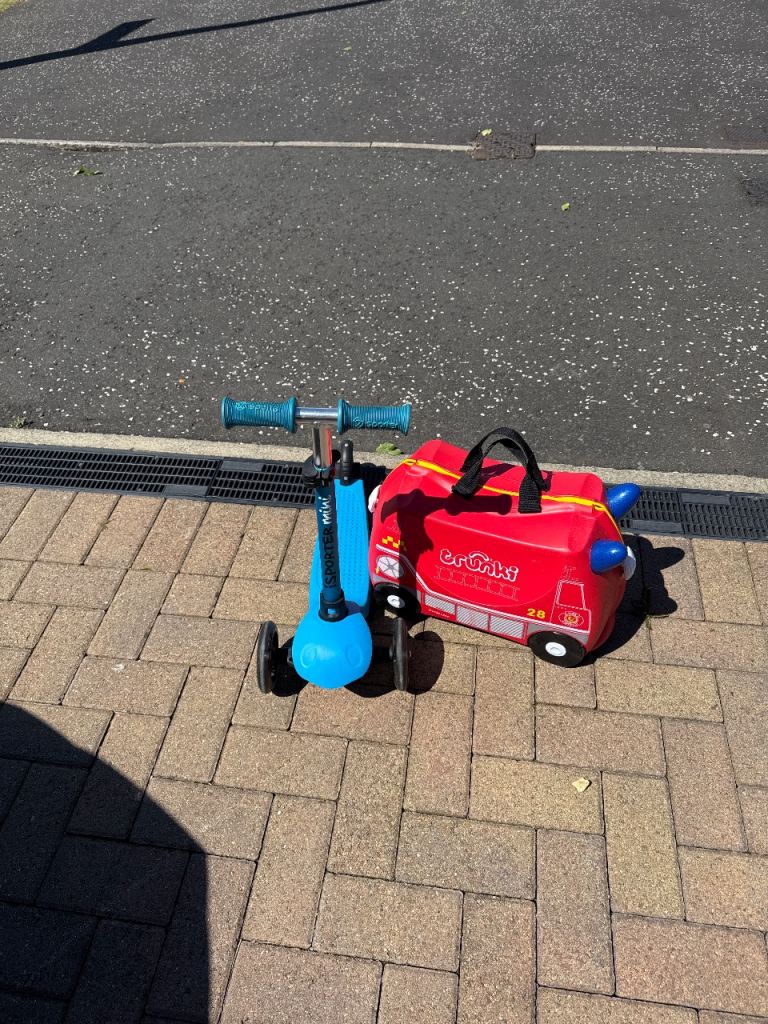 Scooter and trunks for free