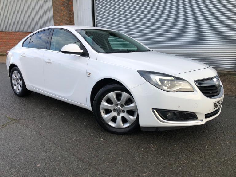 2016 Vauxhall Insignia 1.6 CDTi SRi Nav 5dr [Start Stop] HATCHBACK Diesel Manual