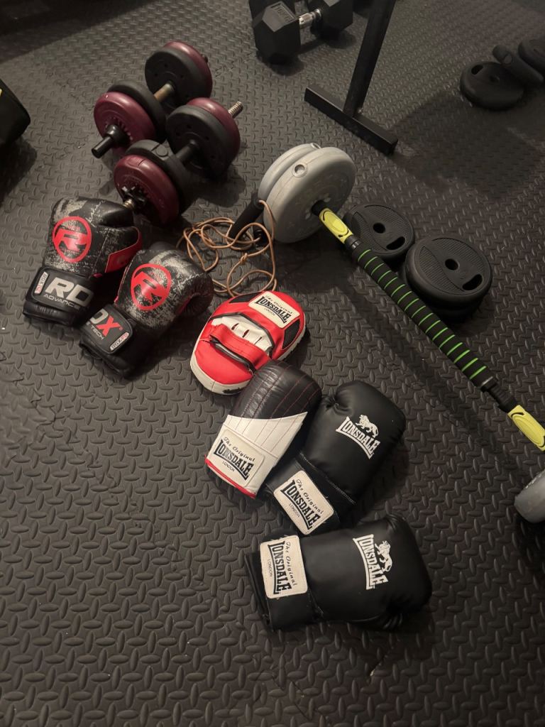 York Weight Bench with Barbell and Weights,boxing gloves and professional boxing bag as new