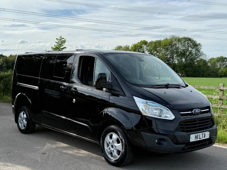 FORD TRANSIT CUSTOM 2.2 TDCi 125ps Crew Cab Limited Van Black LWB | Full Service