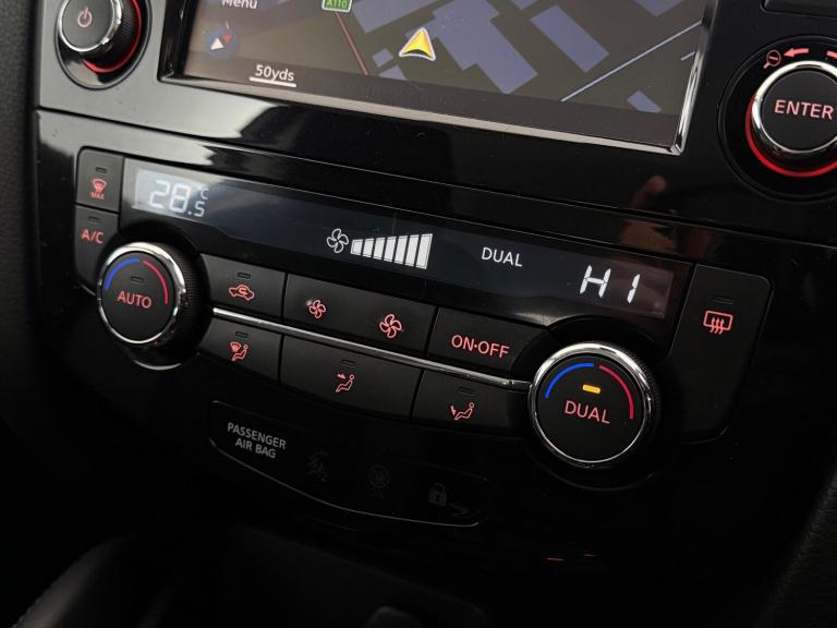 2017 Nissan Qashqai 1.5 dCi N-Connecta 5dr HATCHBACK DIESEL Manual