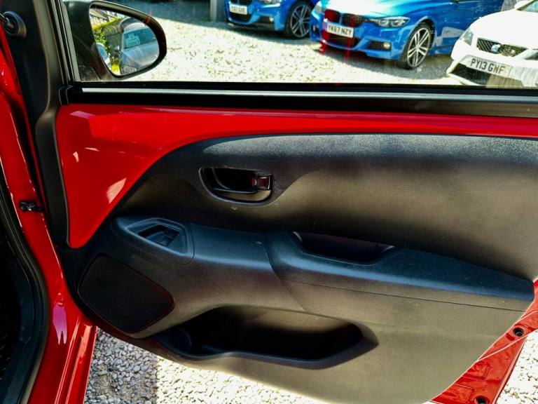 2017 Citroen C1 1.0 VTi Feel Hatchback 5dr Petrol Manual Euro 6 (68 ps) Hatchback Petrol Manual