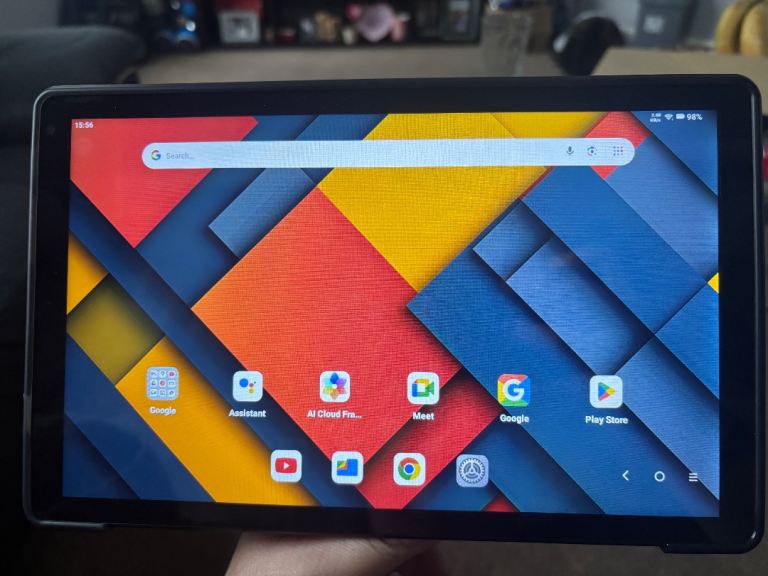 AUMI AI OS Tablet with Keyboard and Accessories - As Good As New
