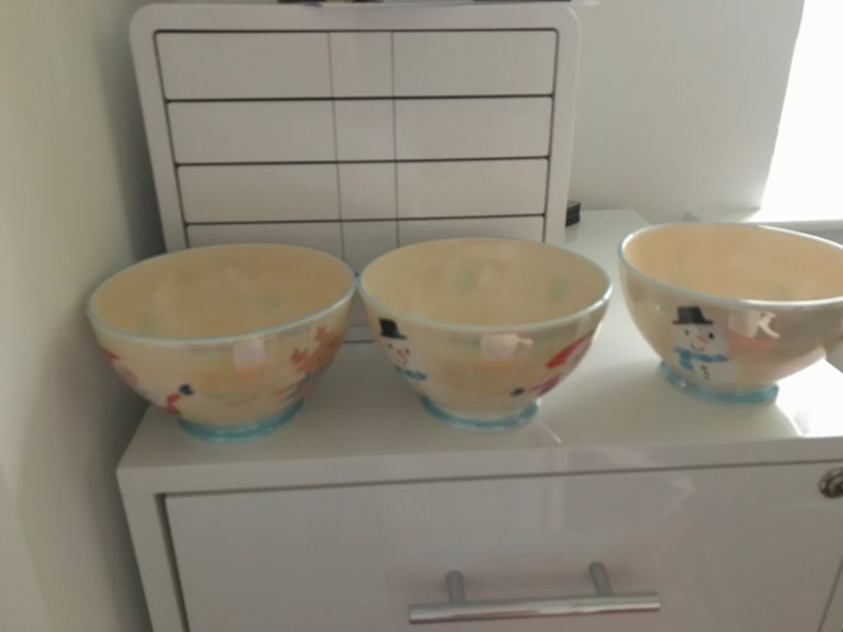 Three Christmas Bowls £4 