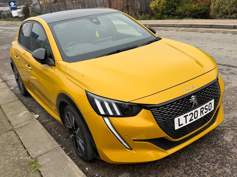 Peugeot208 Gt line , 208, Hatchback, 2020, Semi-Auto, 1199 (cc), 5 doors