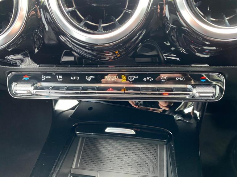 2020 Mercedes-Benz A-Class 1.3 A180 AMG Line (Executive) 7G-DCT Euro 6 (s/s) 5dr HATCHBACK Petrol...