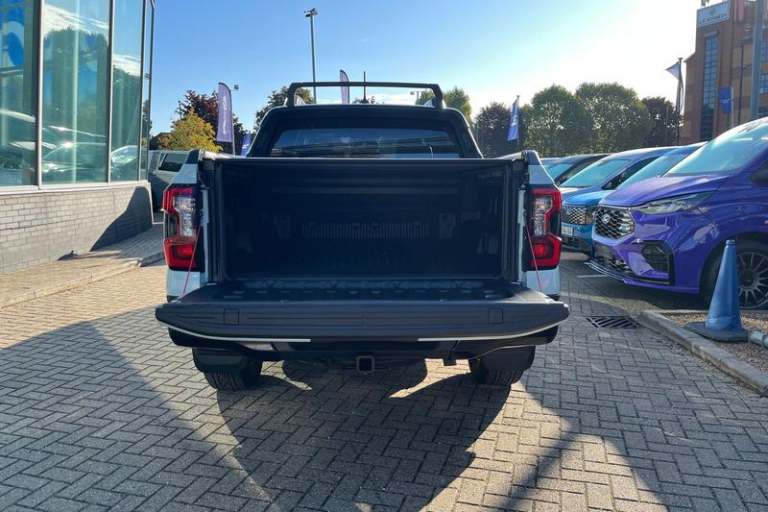 2025 Ford Ranger Stormtrak AUTO 2.3 EcoBoost 281ps PHEV 4x4 Double Cab Pick Up Automatic Pick-Up ...