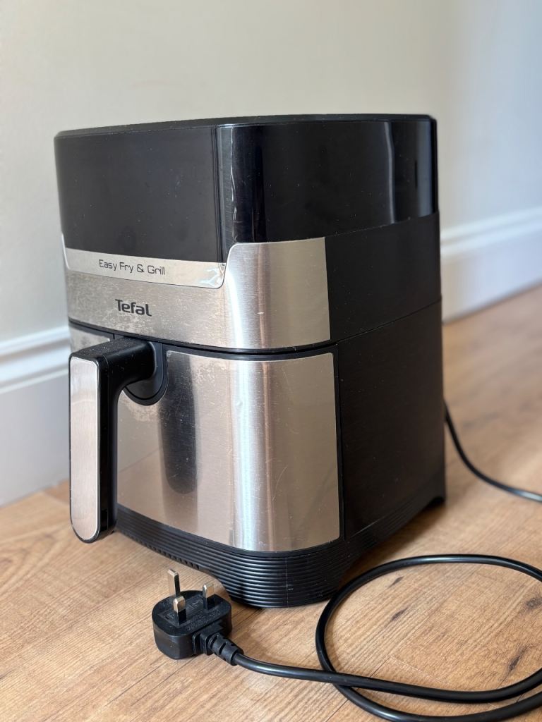 Tefal Easy Fry & Grill Air Fryer - Black and Silver