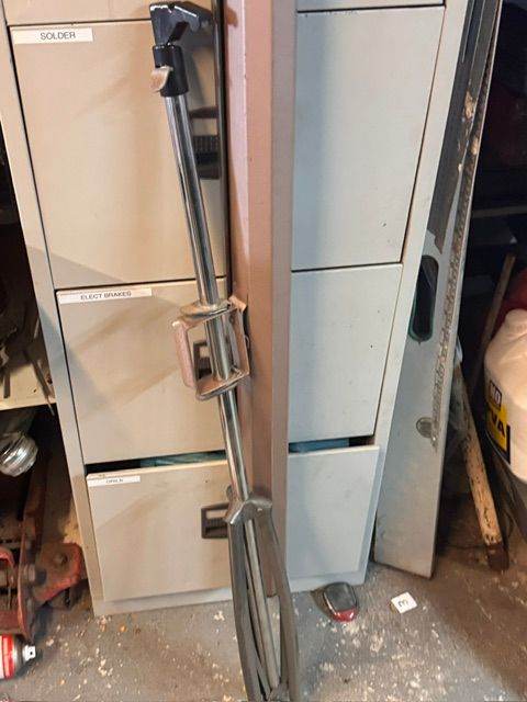 Portable Projector Screen with Stand – Good Condition