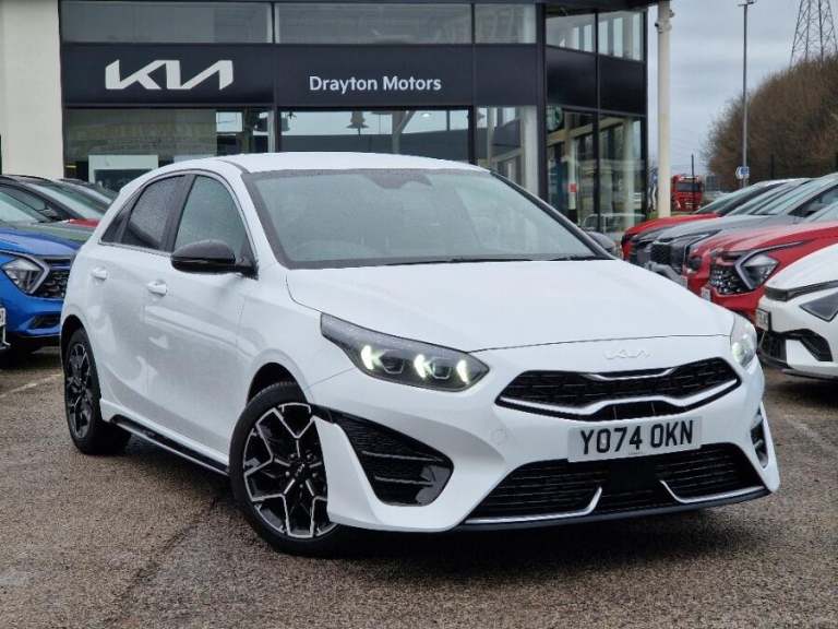2025 Kia Ceed 1.5 T-GDi GT-Line Hatchback 5dr Petrol DCT Euro 6 (s/s) (138 bhp) HATCHBACK Petrol ...
