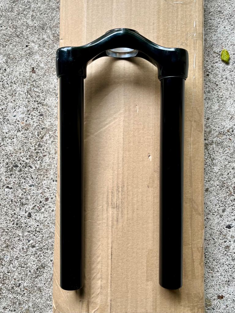 Marzocchi Bomber Z2 27.5 crown / stanchions assembly