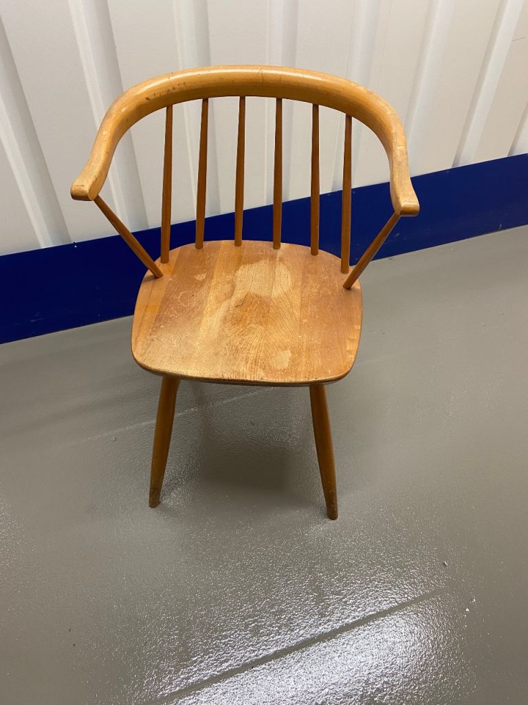 Wooden chair 