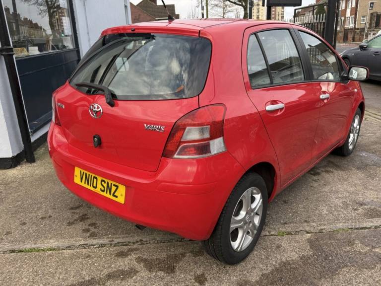 2010 Toyota Yaris 1.33 Dual VVT-i TR Hatchback 5dr Petrol Manual Euro 4 (s/s) (101 ps) Hatchback ...