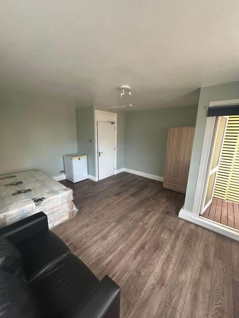 DSS Accepted - Double Room Available in Upper Clapton Hackney E5