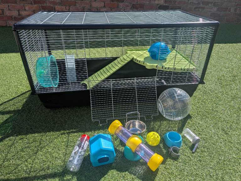Savic hamster cage & accessories 