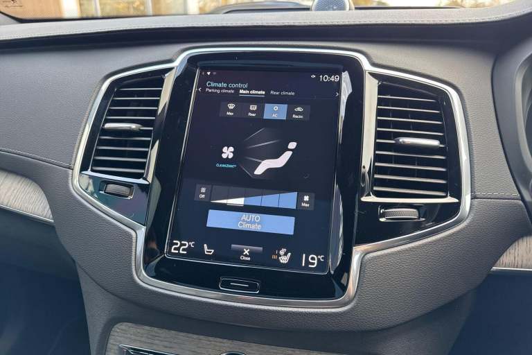 2022 Volvo XC90 2.0h T8 Recharge 18.8kWh Inscription Pro SUV 5dr Petrol Plug-in Hybrid Auto ESTAT...