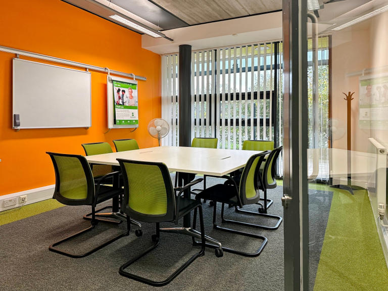 Work from a Serviced Office with 3 Desks in BROMSGROVE B603ET