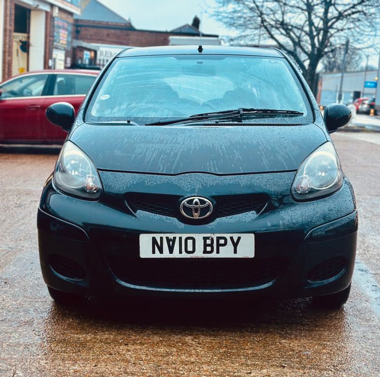 Toyota, AYGO, Hatchback, 2010, Manual, 998 (cc), 3 doors