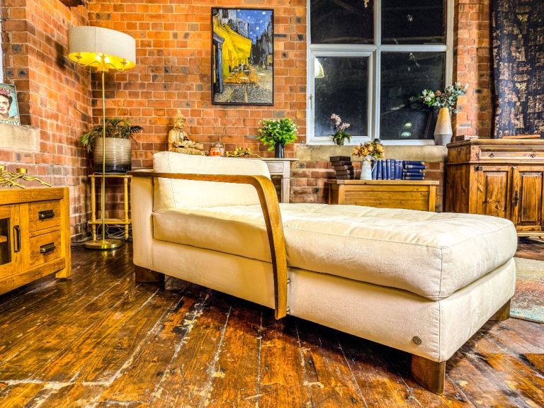 Natuzzi Left Hand Side facing Chase Longue - Excellent Condition 