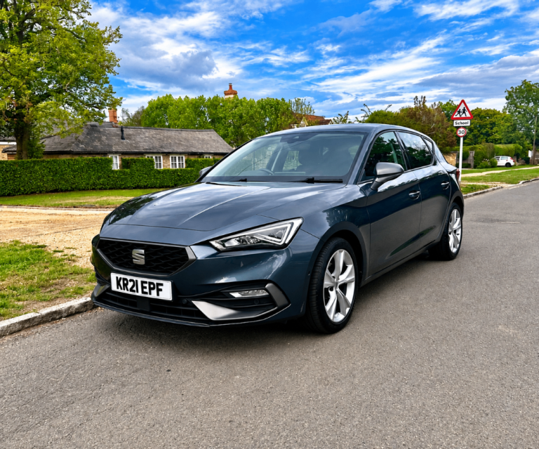 Seat LEON, 2021, Manual, 999 (cc), 5 doors