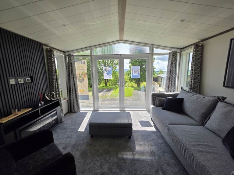 Luxury Lodge Near Loch Lomond | 12 Month Season | Low Fees