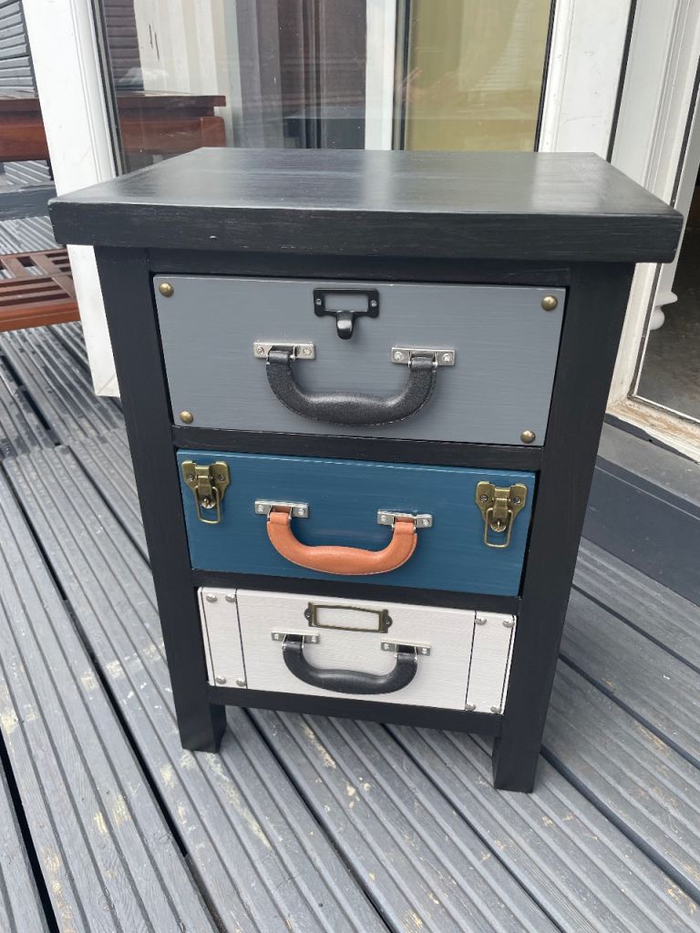 Oak , suitcase style drawers 
