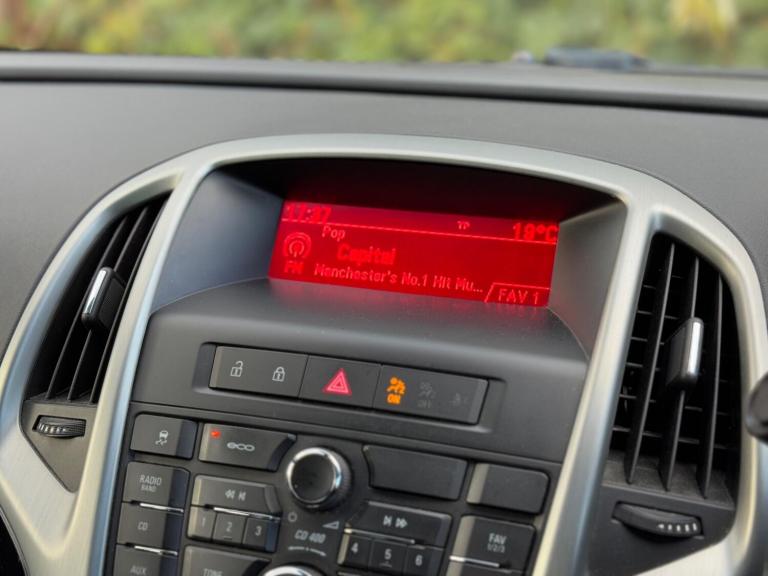 2012 Vauxhall Astra GTC 2.0 CDTi SRi Euro 5 (s/s) 3dr HATCHBACK Diesel Manual