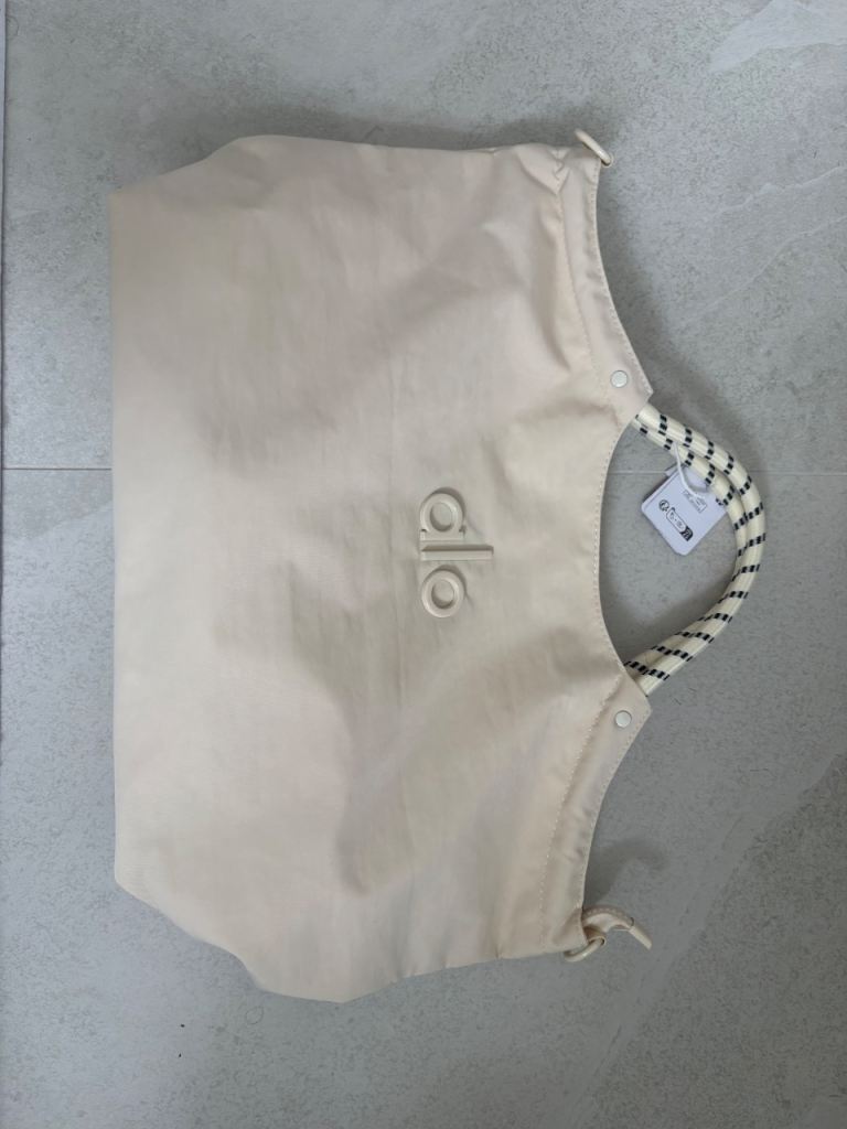 Alo Yoga Beige Tote Bag - As Good As New
