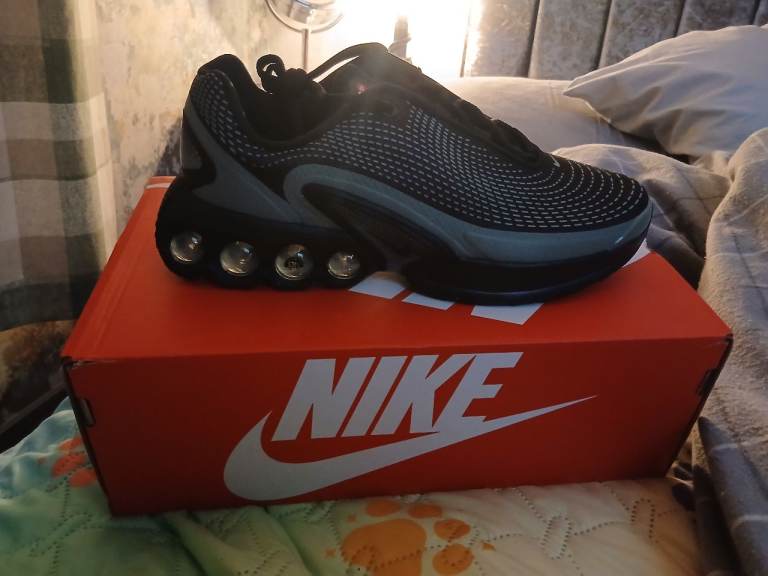Nike Air Max DN (GS) UK 6 Black – As Good As New