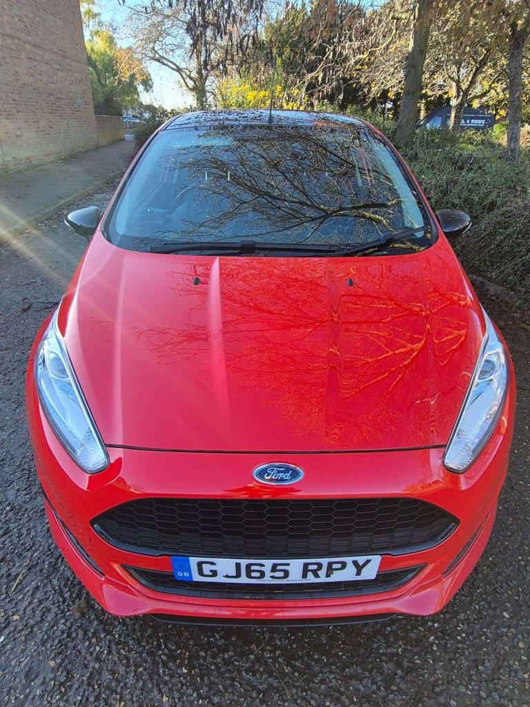 2015 Ford Fiesta 1.0 EcoBoost 140 Zetec S Red 3dr HATCHBACK PETROL Manual