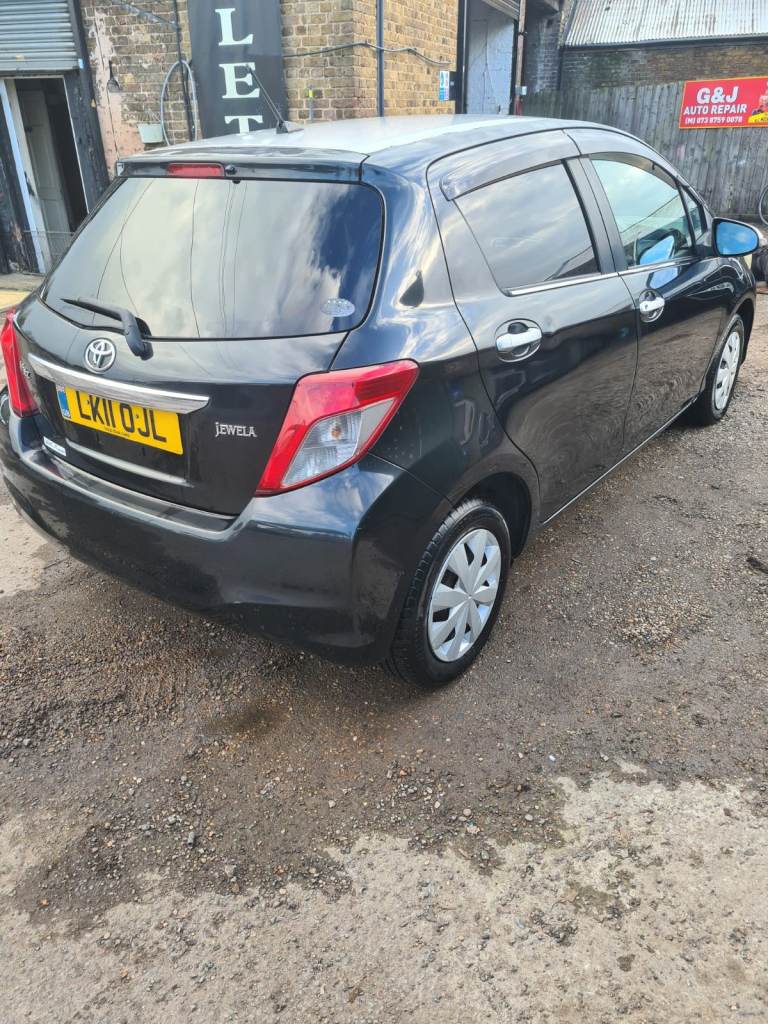 Toyota, YARIS, 2011, Automatic, 998 (cc)
