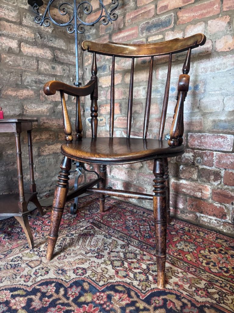 Antique Windsor Country Penny Seat Carver Chair