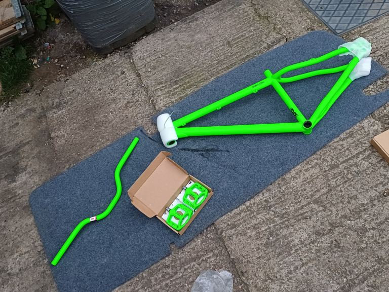 Leafcycles jump bike / BRAND NEW OLD STOCK