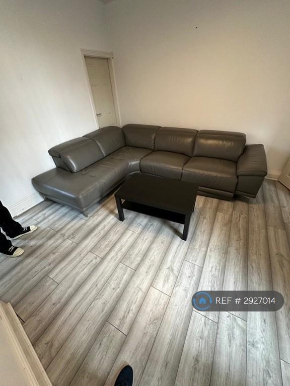 2 bedroom house in Grimston Road, Nottingham, NG7 (2 bed) (#2927014)