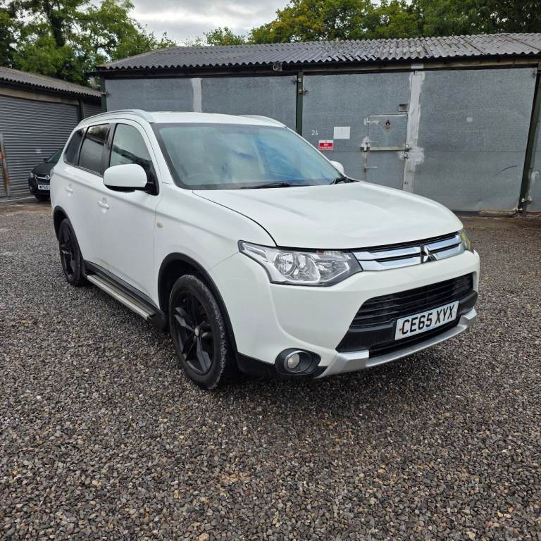 2015 Mitsubishi, OUTLANDER 2.2 diesel euro 6 spares or repair 