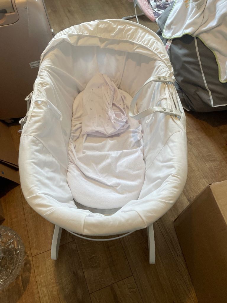 Moses basket 