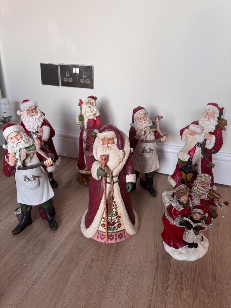 Job Lot of 7 Santa Figurines – Great Christmas Decorations