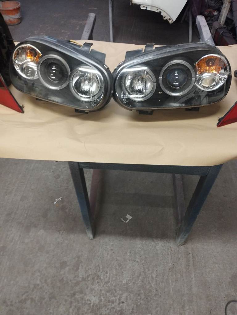 VW Golf MK4 Angel eyes headlight and rear