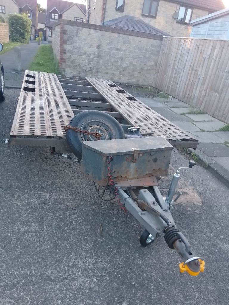 Car trailer 