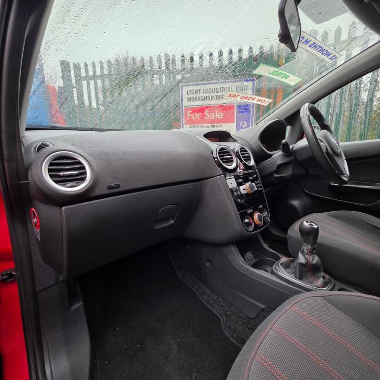 VAUXHALL CORSA D SXi EDITION FACELIFT 1.2 PETROL YEAR 2012 £35 ROAD TAX PER YEAR 12 MONTHS MOT