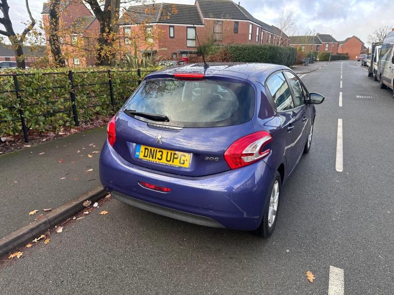 2013 Peugeot 208 1.0 VTi Active 5dr HATCHBACK Petrol Manual