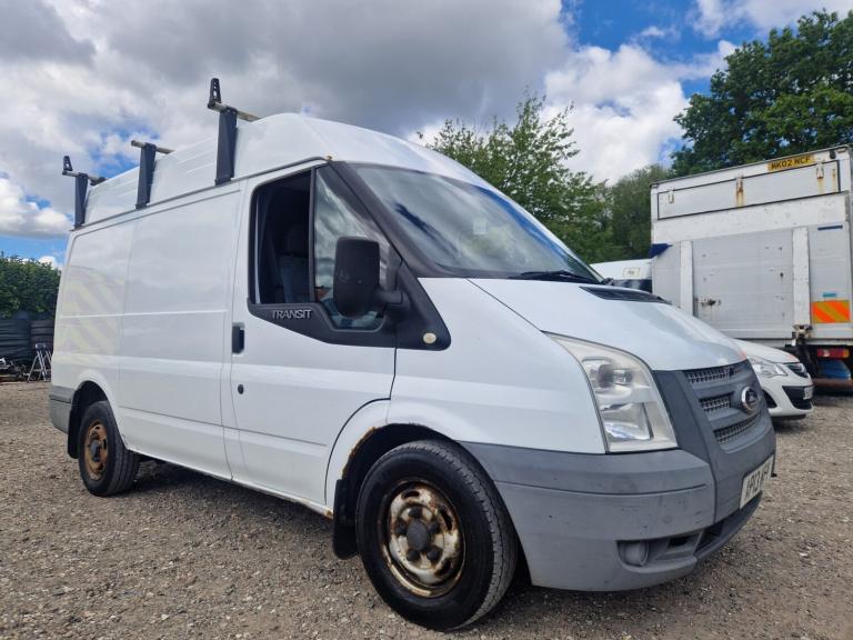 2013 Ford Transit Medium Roof Van TDCi 100ps PANEL VAN Diesel Manual
