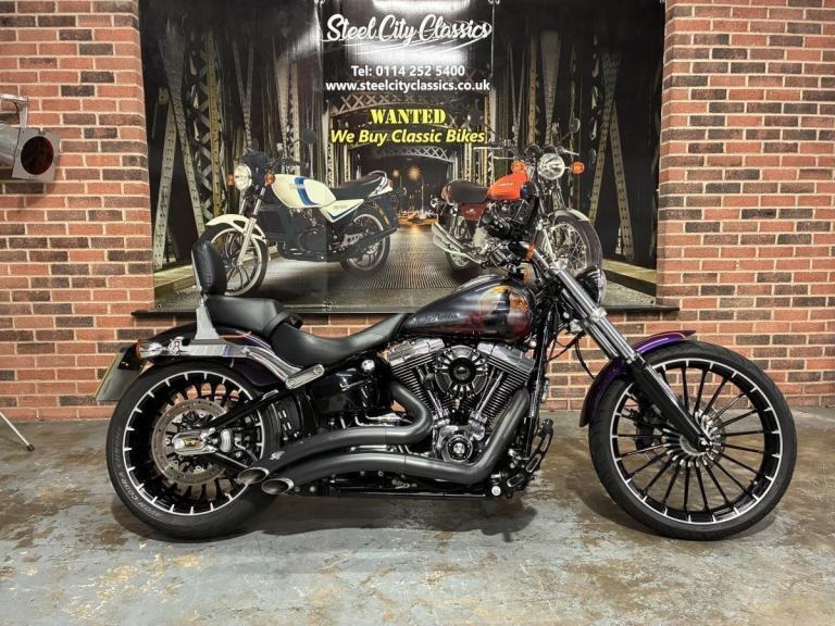 Custom Harley Davidson Breakout -For sale in Chesterfield