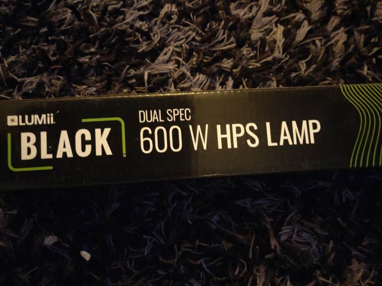 LUMii BLACK Dual Spec 600W HPS Lamp