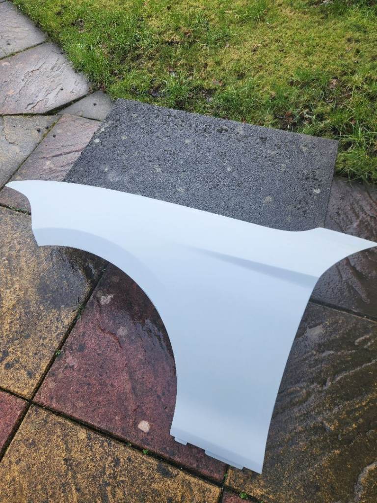 Bmw 1 series, 2 wings and front bumper 