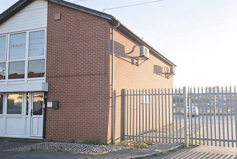 Office Space Central Southampton | Separate Lockable Glass Partitioned Room | Full Privacy
