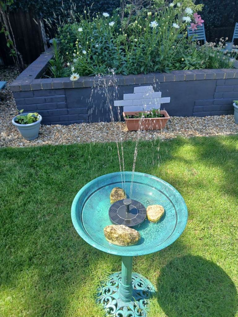 Solar fountain 
